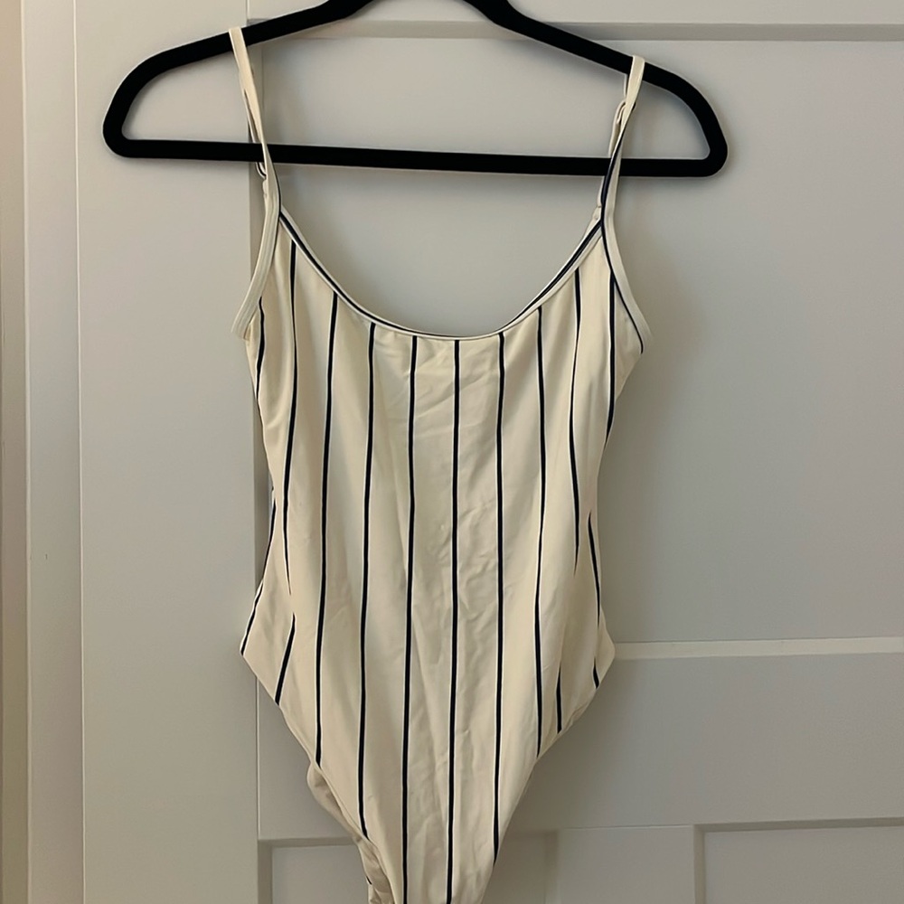 WeWoreWhat Navy Strip One Piece Swimsuit